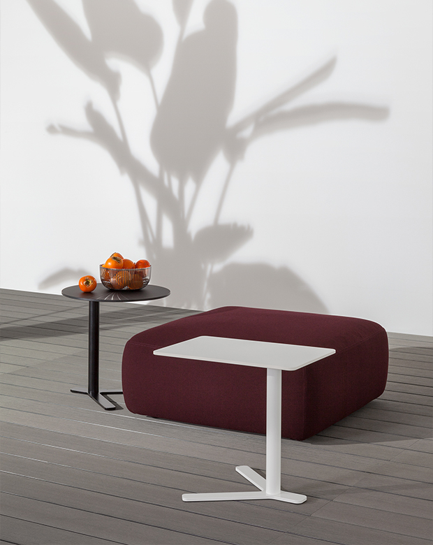YO side table